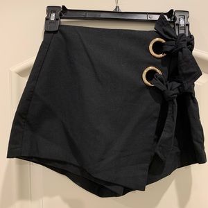 REVOLVE - BY THE WAY TIE WRAP SKORT